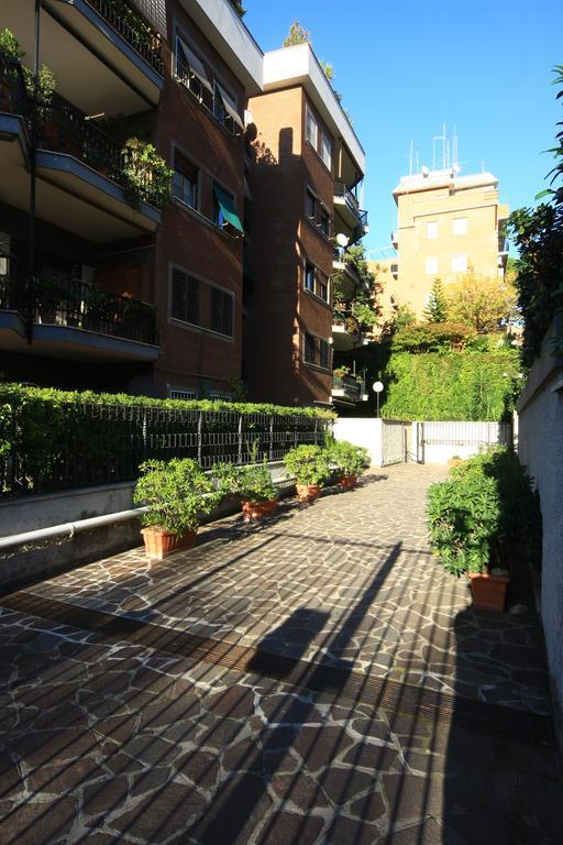 B&B Viale Dei Colli Portuensi 589 Rom Eksteriør billede